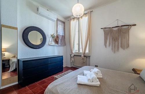 Varazze Apartment | Suite con Piscina - Free Garage - Aria Condizionata - Smart TV