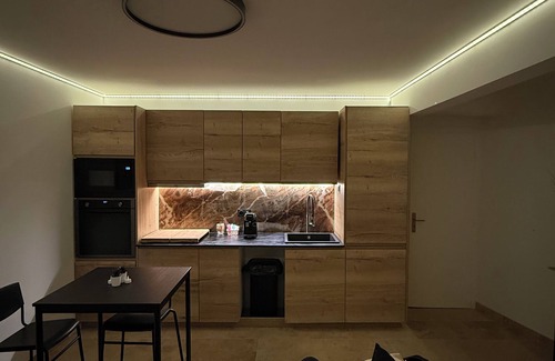 Aubagne Apartment | Suite du garlaban jaccuzi