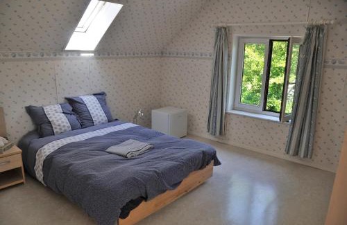 Wepion House | Suite familiale avec 2 Chambres dans une villa - quartier vert et boisé - 5 kms de Namur