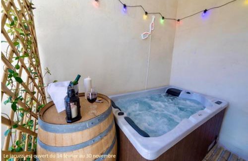 Arveyres Apartment | Suite Grand Cru - SPA & terrasse