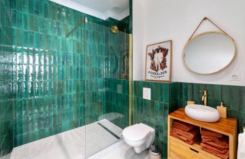 Arveyres Apartment | Suite Grand Cru - SPA & terrasse