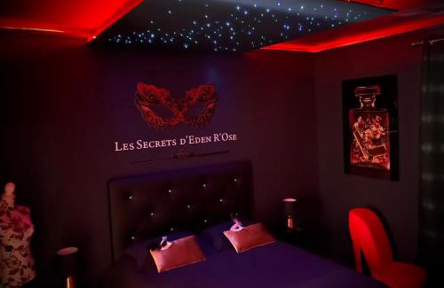 Limoges Apartment | Suite Love Room Les Secrets d'Eden Rose- escapade romantique à 2