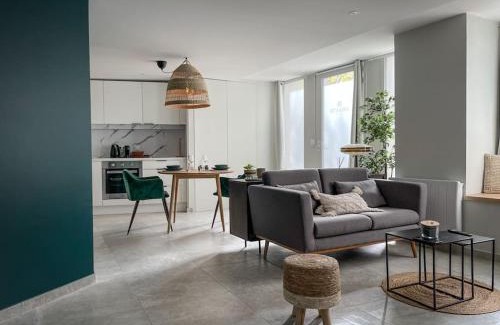 Saint-Chamond Apartment | Suite Luxueuse Jacuzzi SUITE AMANTIS By Noma