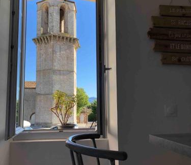 Le Luc Apartment | Suite Moulin de la Calade -Tower View, Heart of Provence & AC