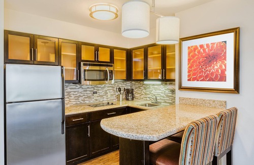 Bismarck Condo | Suite Near Downtown | Free Daily Breakfast + Indoor Pool