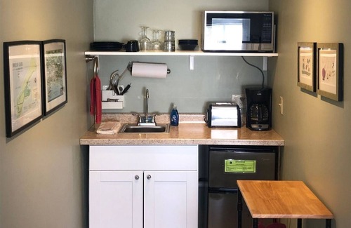 La Pointe Apartment | Suite One at La Pointe Lodging