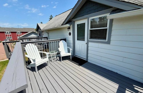 La Pointe Apartment | Suite One at La Pointe Lodging