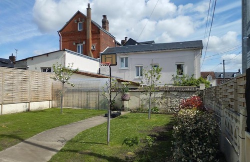Sotteville-les-Rouen House | Suite parentale indépendante avec accès direct jardin