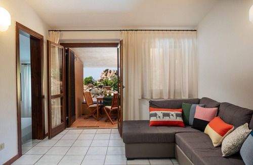 Costa Paradiso Resort | Suite Rosa 11 with private pool and sea view