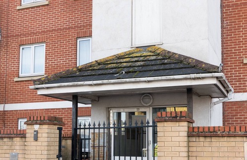 Abbey Wood Apartment | Suites by Rehoboth ★ Abbey Wood Station ★ London