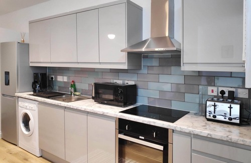 Chatham Apartment | Suites by Rehoboth ★ Medway Heights ★ Chatham Kent