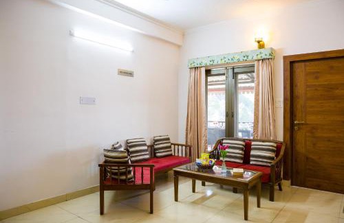 Kasauli Villa | Sukhmani Cottage Hilltop 2-BHK With Open Dining & Common Garden