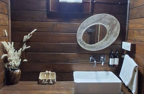 Jakh Hotel | Sukoon, Bhatrojkhan (Near Ranikhet)
