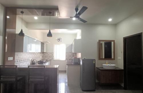 Central Chennai Apartment | Sukrithi Premium Serviced Apartment - F2