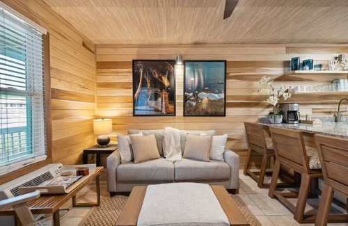 Sullivan's Island Condo | Sullivan’s Beach Getaway on Island's Main St