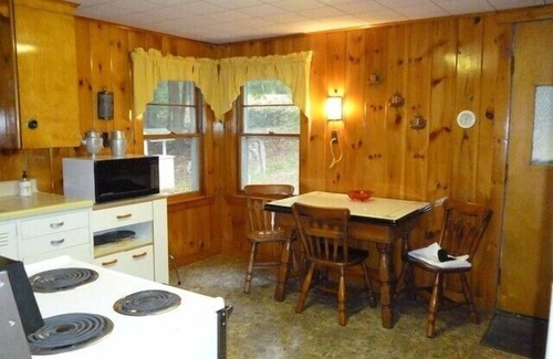 Laconia Cottage | Summer Breeze on Lake Winnisquam. Pet Friendly!