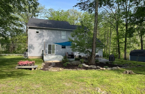 East Stroudsburg House | Summer fun Poconos Watergap: stunning water views, dock, firepit, movie room