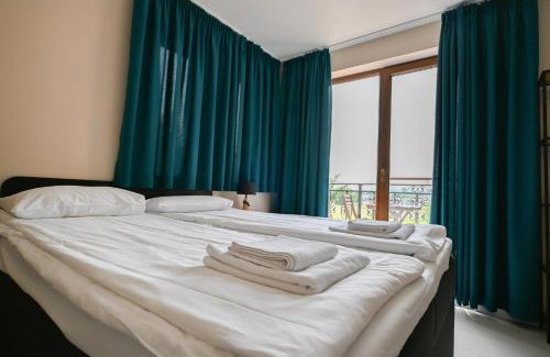 Chernomorets Apartment | Summer Host Apartment Paradise Garden
