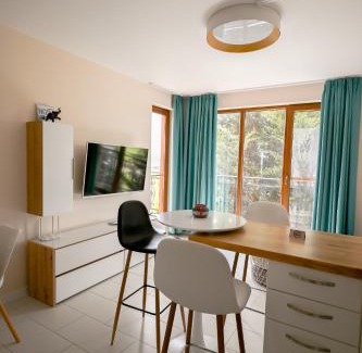 Chernomorets Apartment | Summer Host Apartment Paradise Garden
