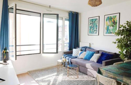 Ivry-port Apartment | Summer in Paris