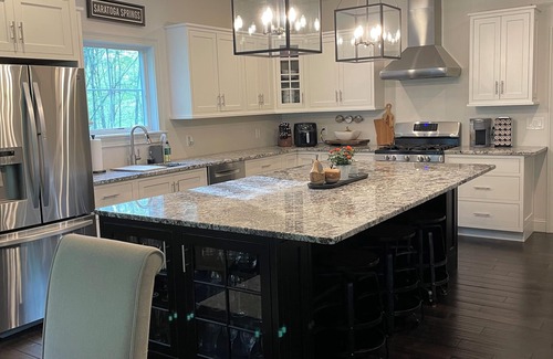 Saratoga Springs House | Summer in Saratoga! Modern Farm House - 5 minutes to it all!