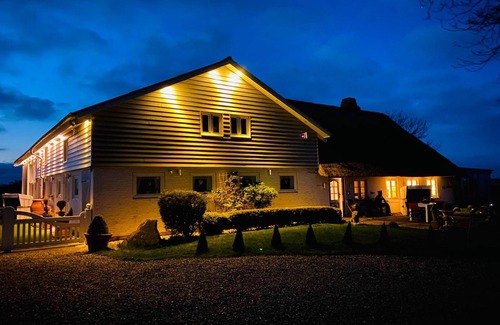Emmelsbuell-Horsbuell Apartment | Summer love vacation apartment on the North Sea with a view of the countryside