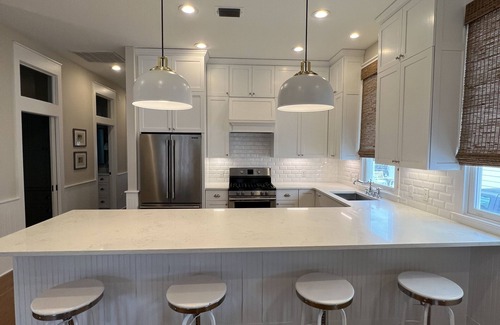 Sunnyside House | Summer Magic - NEWLY RENOVATED AND NEW FURNISHINGS!