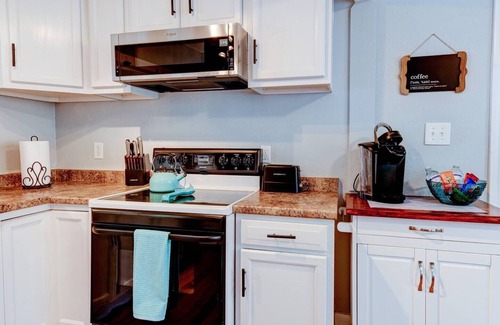 Swannanoa House | Summer Sale! Near downtown Asheville, Warren Wilson, & Blue Ridge!