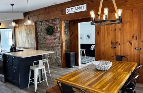 South Casco House | Summer Waterfront Getaway /Dock /New Kitchen