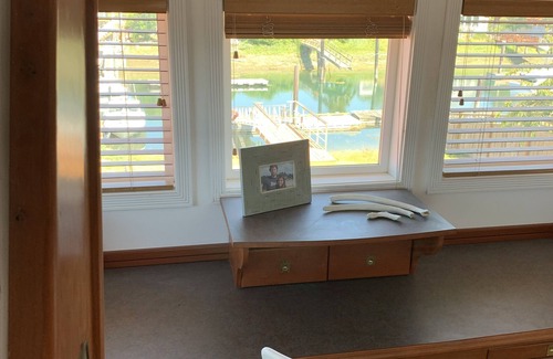 Ferndale House | Summerhouse with Private Dock on Canal; Kayaks, large Firepit.