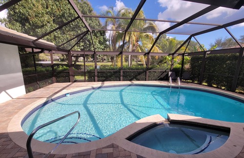 Hunt Club House | Summertime Retreat - Spacious and Serene PGA National Home with Pool