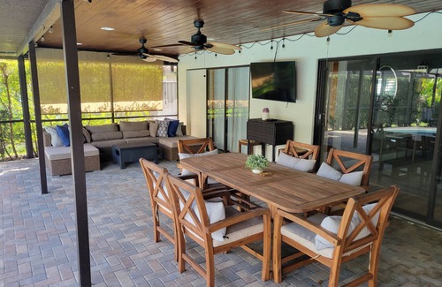 Hunt Club House | Summertime Retreat - Spacious and Serene PGA National Home with Pool