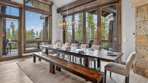 Breckenridge House | Summit at Shock Hill