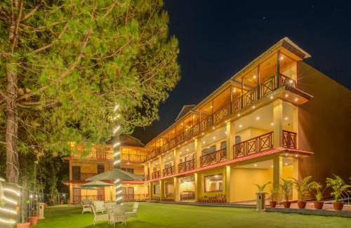 Lansdowne Hotel | Summit Jungle Resort