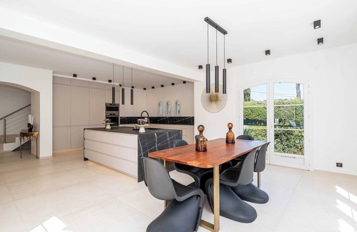 Riou - Petit Juas - Av de Grasse Apartment | Sumptuous villa - AC- 6BR- 12P- Cannes