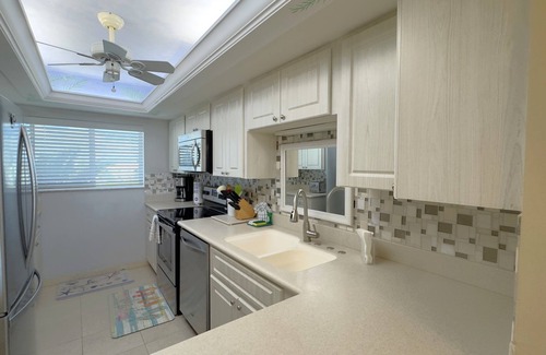 South Island Condo | Sun Caper #208 - "Seascape" 7930 Estero Blvd