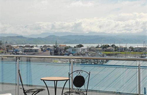 Napier Apartment | Sun-filled Ahuriri Apartment