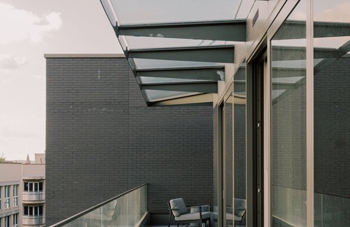 Bunhill Apartment | Sun-filled penthouse with incredible London views.