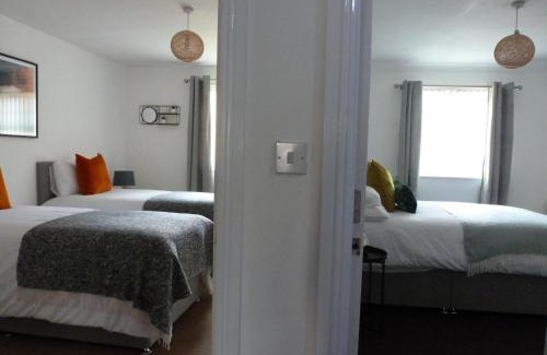 Stockton-on-Tees Apartment | Sun Gardens Luxe 2 Bed 2 Bath Apartment