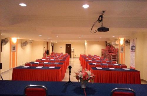 Petaling Jaya Hotel | Sun Inns Hotel KopKastam Kelana Jaya