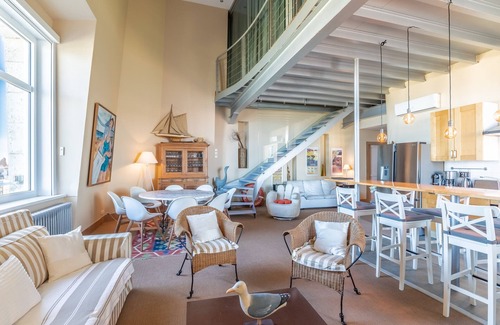 Behobie Apartment | SUN KEYWEEK Duplex Breathtaking view of the Ocean and Palace Gardens