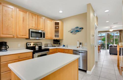 Bradenton Beach House | Sun Kissed Villa by SkyRun Anna Maria