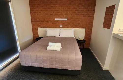 Buronga Hotel | Sun River Resort