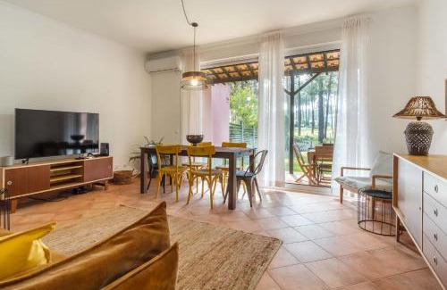 Charneca de Caparica e Sobreda Apartment | Sun & Sea Golf House