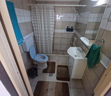 Costinesti Ski Chalet | Sun sea quiet Casa Sim in Tuzla