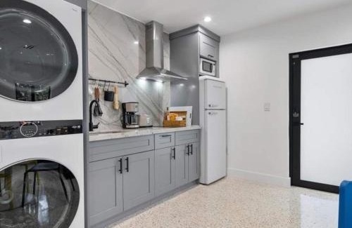 Little Haiti Apartment | Sun, Style & Swim Cozy Home W Pool & Parking