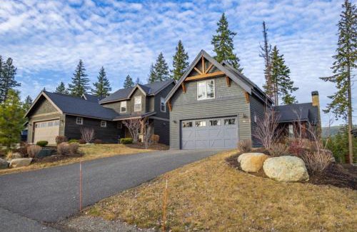 Cle Elum House | Suncadia 4 Bdrm Pet Friendly Home Overlooking Gorgeous Mountains Views