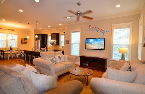 Santa Rosa Beach House | SunCats Beach House - 4 Bedroom Home Close to Beach - 5 Star Reviews!