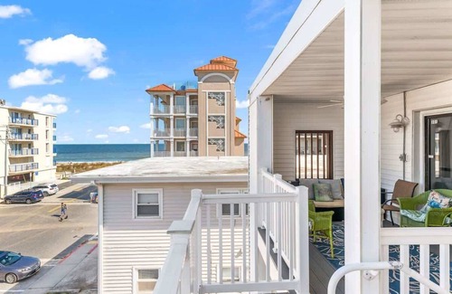 Caine Woods Condo | Sundance 301 | 3BR 2BA Ocean Side Condo by Ocean