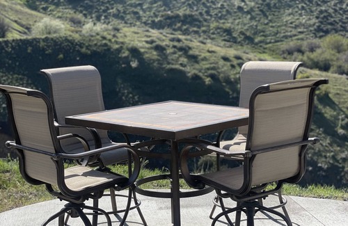 Davenport House | Sunday Bay Get Away~ On Peaceful Lake Roosevelt